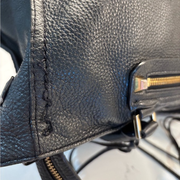 Rebecca Minkoff Sleek Black Leather Shoulder Bag with Strap - Picture 7 of 10